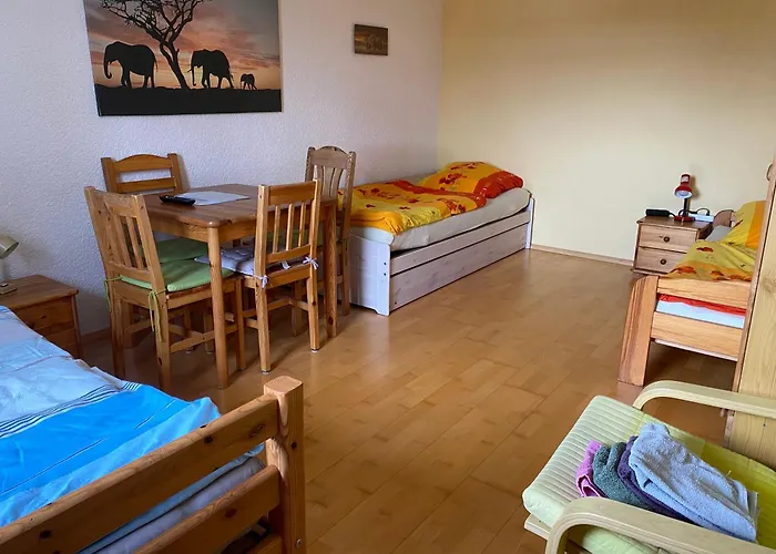 Ferienzimmer Oelhaf Zimmer In Gelb Self Check-In Mit Key-Tresore