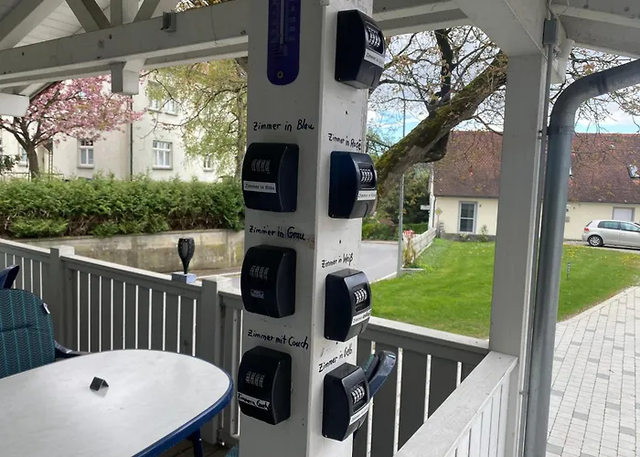 Ferienzimmer Oelhaf Zimmer In Gelb Self Check-In Mit Key-Tresore