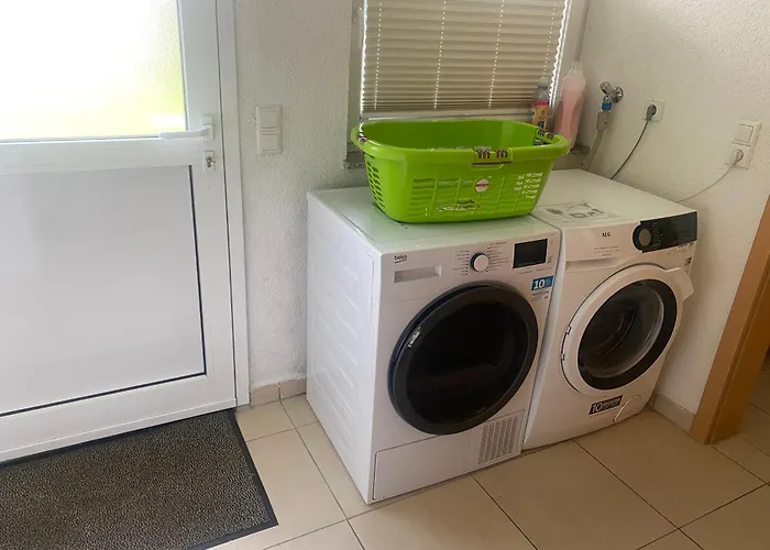 Ferienzimmer Oelhaf Zimmer In Gelb Self Check-In Mit Key-Tresore