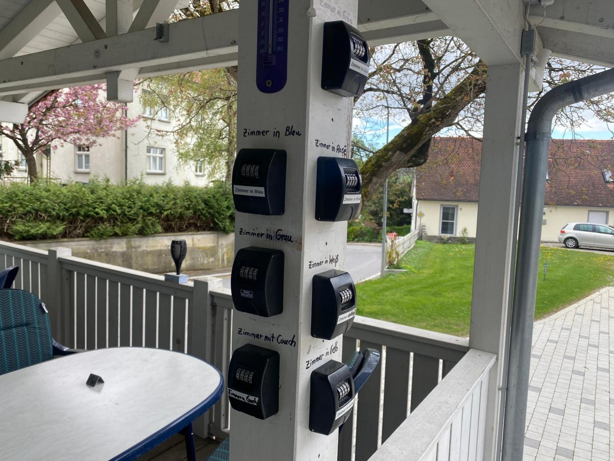 Ferienzimmer Oelhaf In Gelb Self Check-in Mit Key-tresore Homestay *