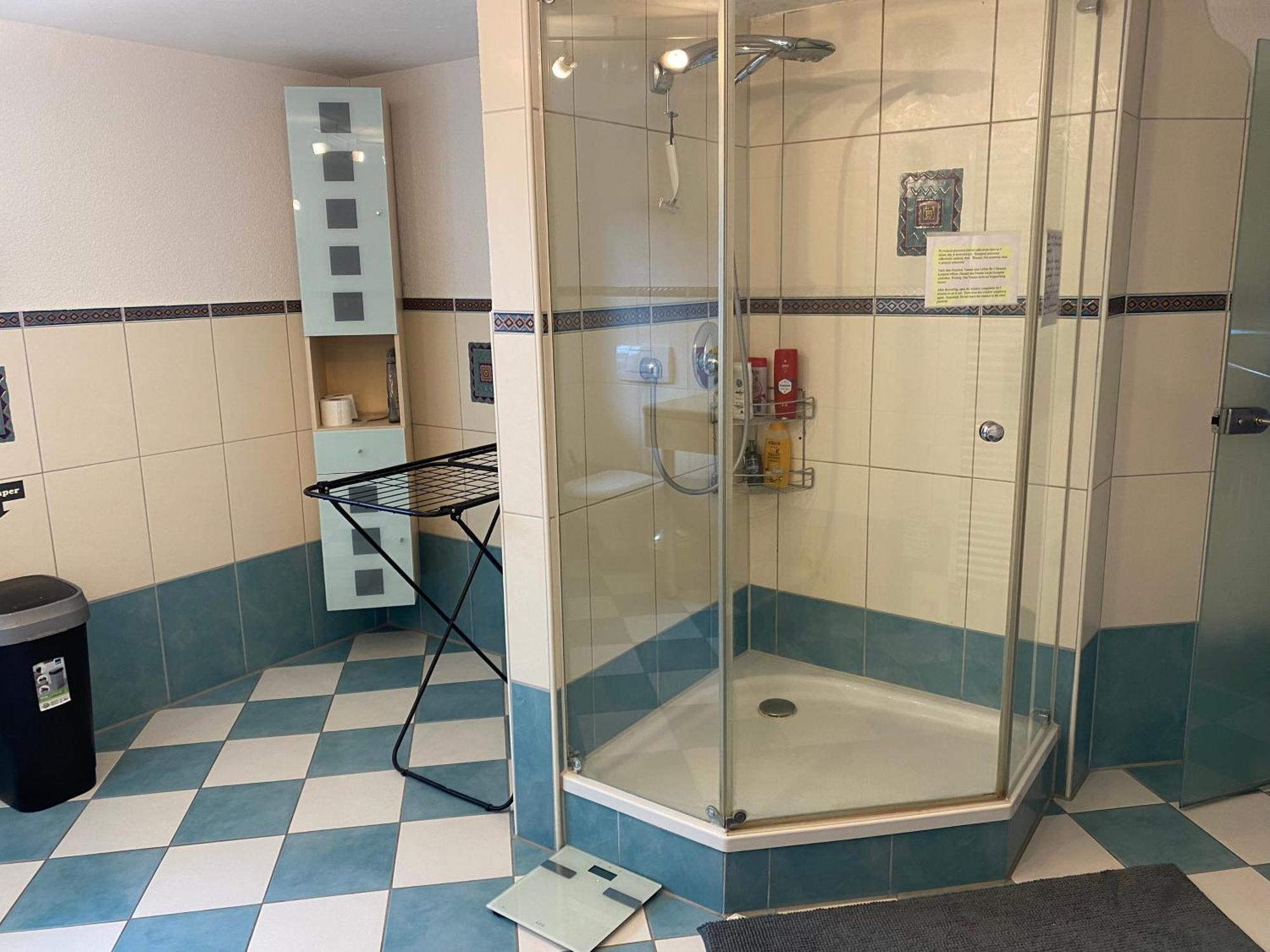 Ferienzimmer Oelhaf In Gelb Self Check-in Mit Key-tresore Wilhelmsdorf (Ravensburg)