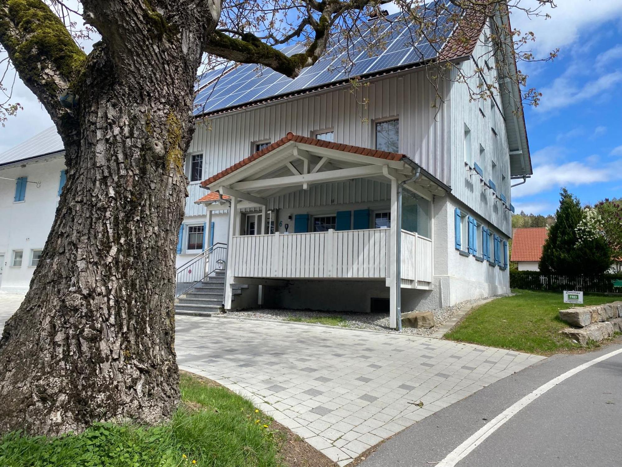 Ferienzimmer Oelhaf In Gelb Self Check-in Mit Key-tresore * Wilhelmsdorf (Ravensburg)